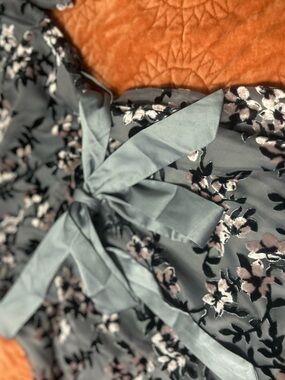 Floral Burnout Midi Dress with Satin Waist Tie - Gray & Pink